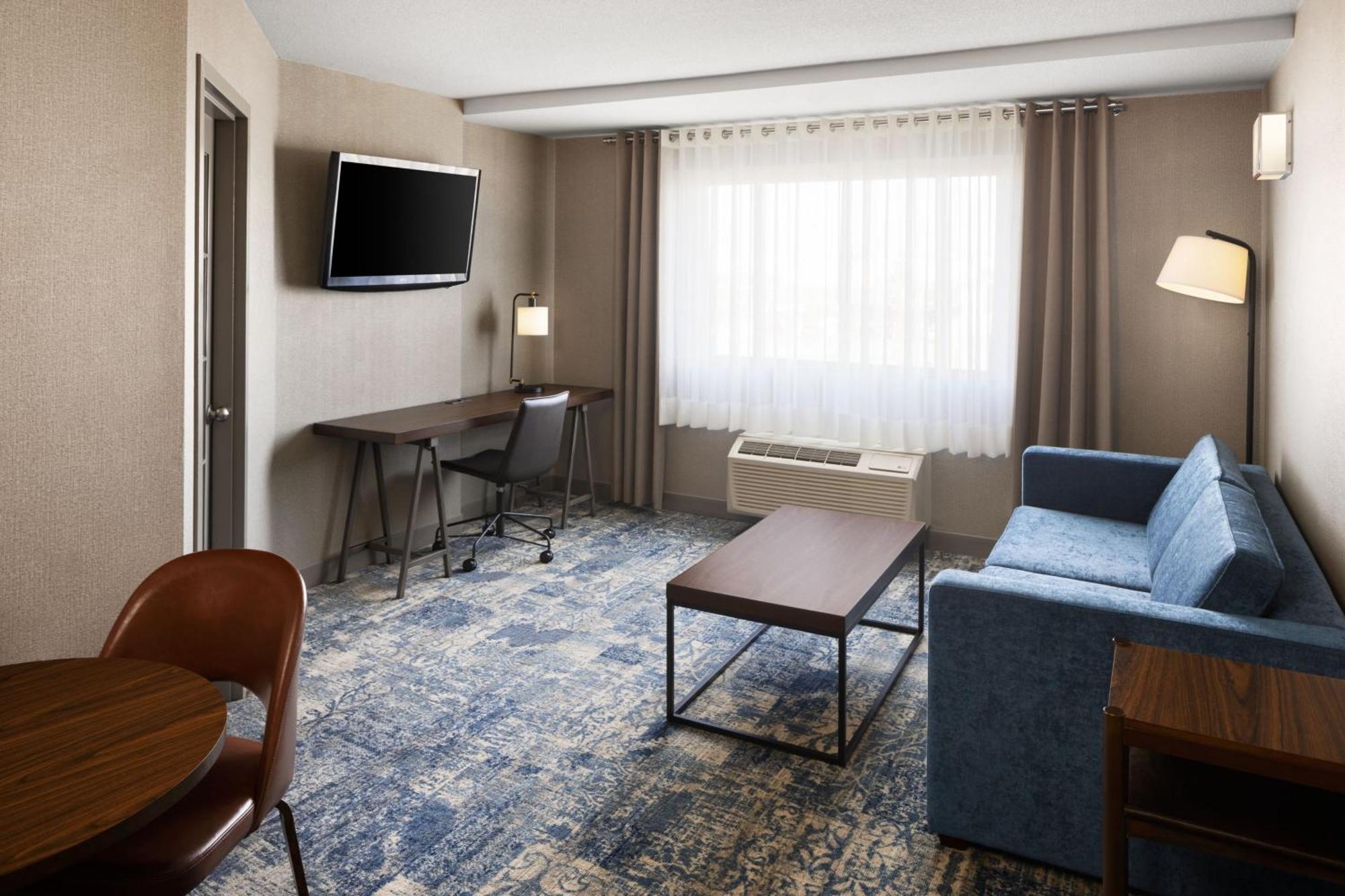 Four Points By Sheraton Edmonton South Esterno foto