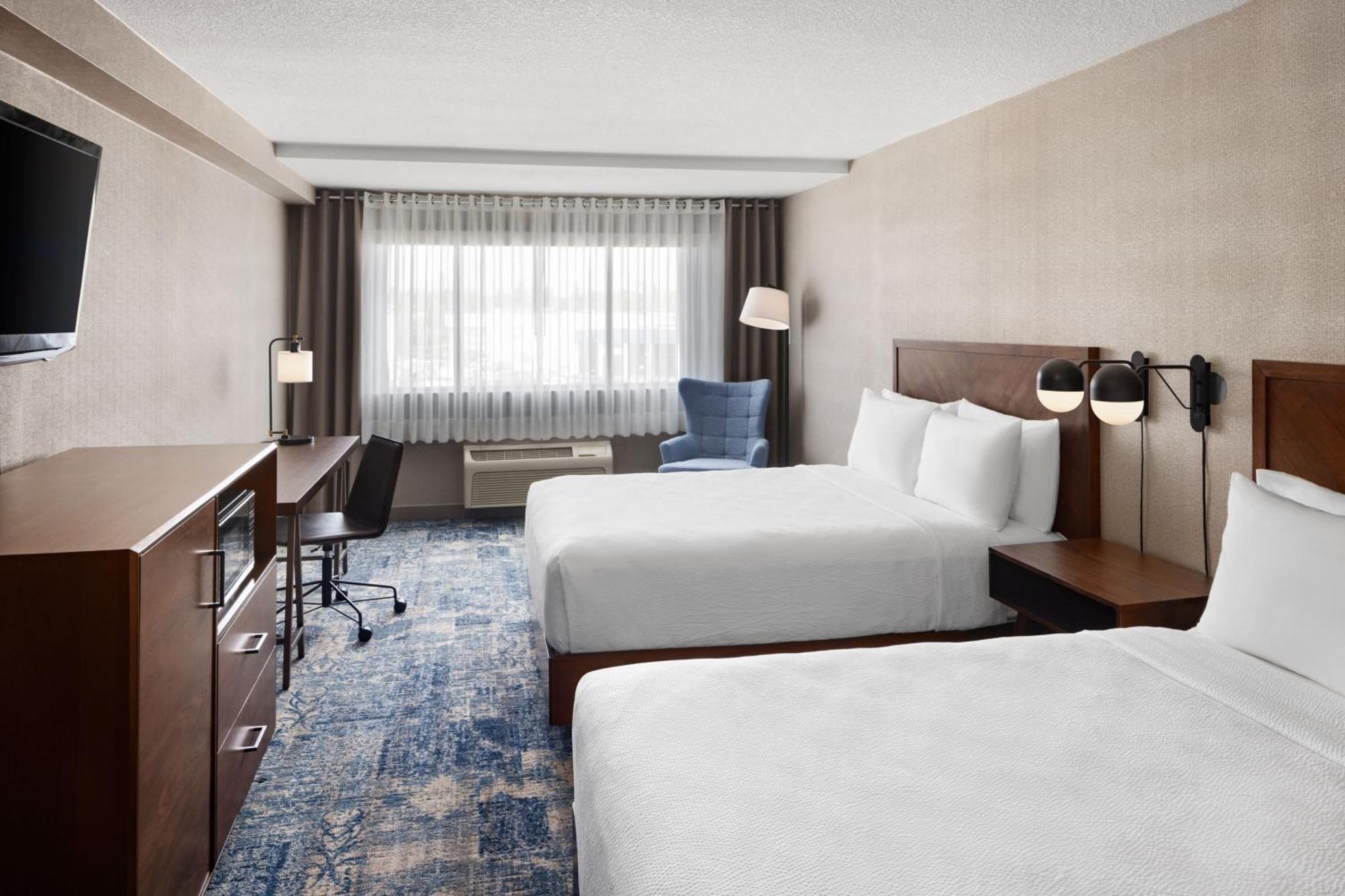 Four Points By Sheraton Edmonton South Esterno foto