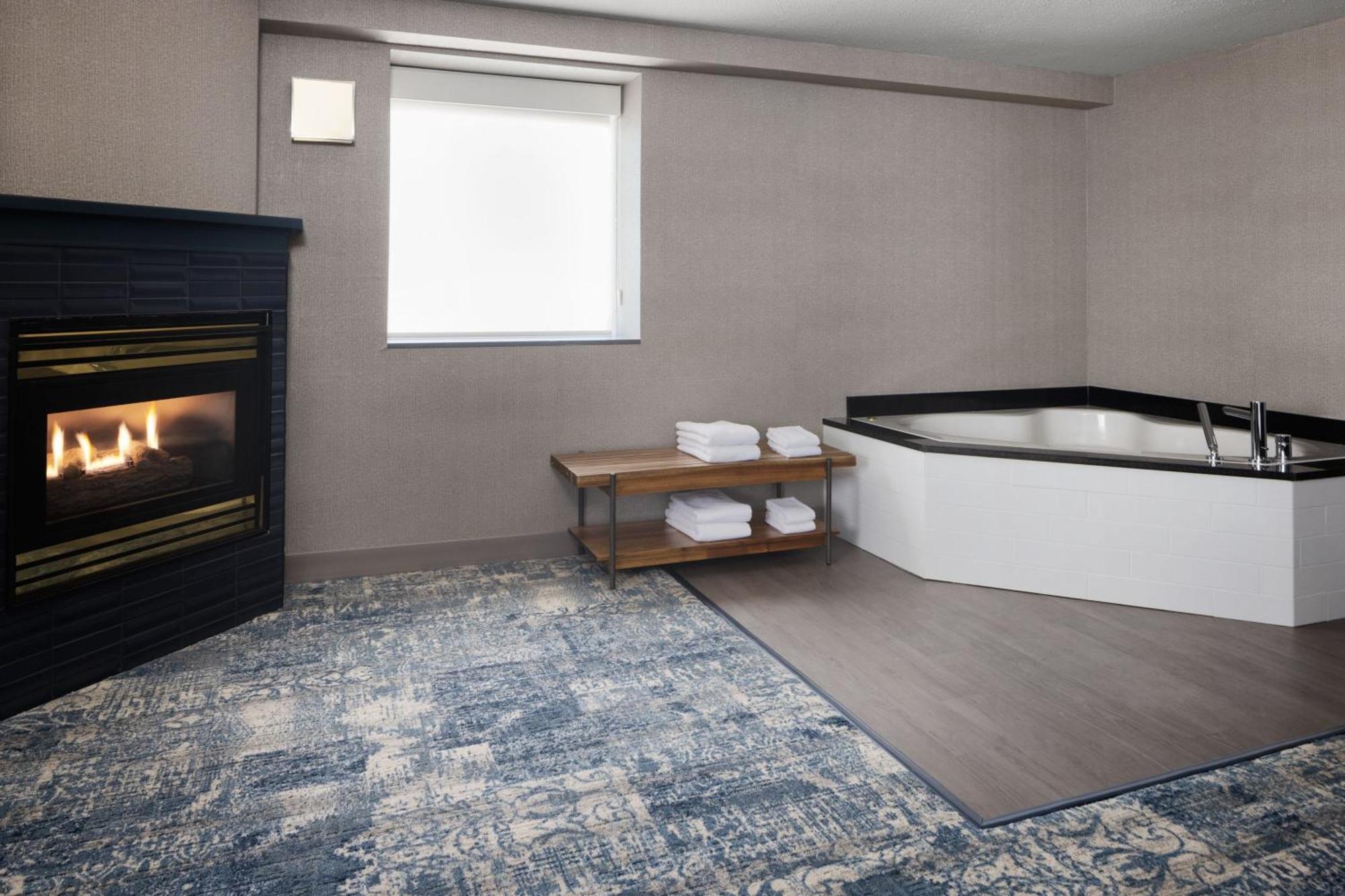 Four Points By Sheraton Edmonton South Esterno foto