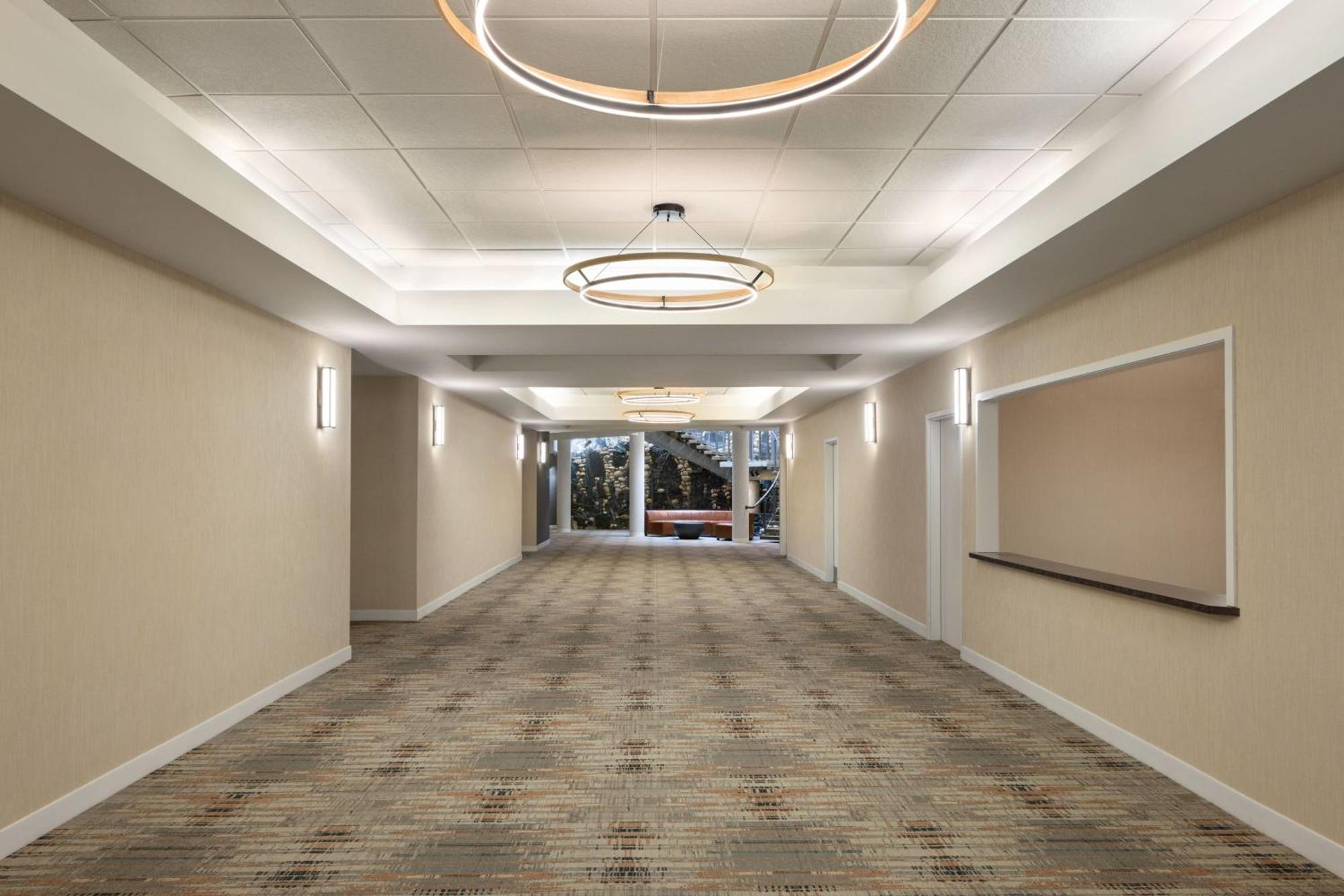 Four Points By Sheraton Edmonton South Esterno foto