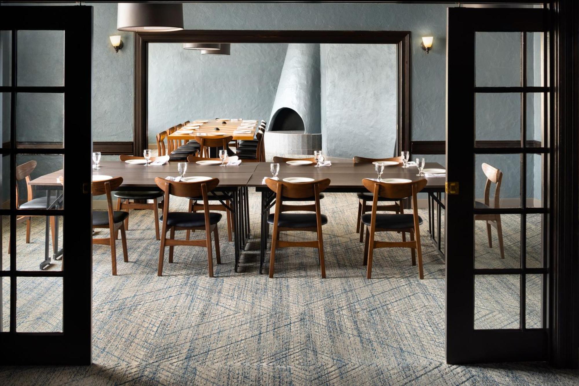 Four Points By Sheraton Edmonton South Esterno foto