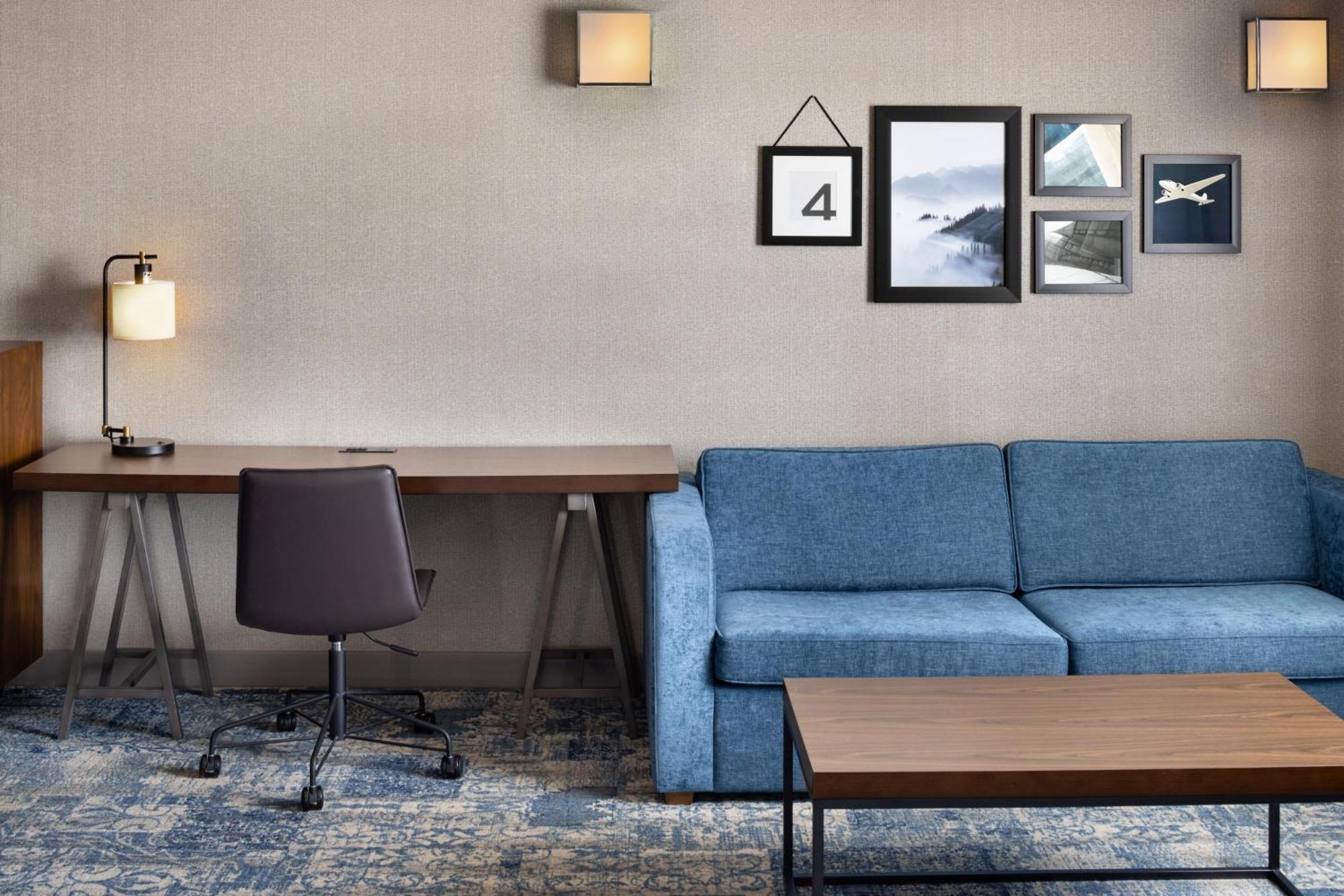 Four Points By Sheraton Edmonton South Esterno foto