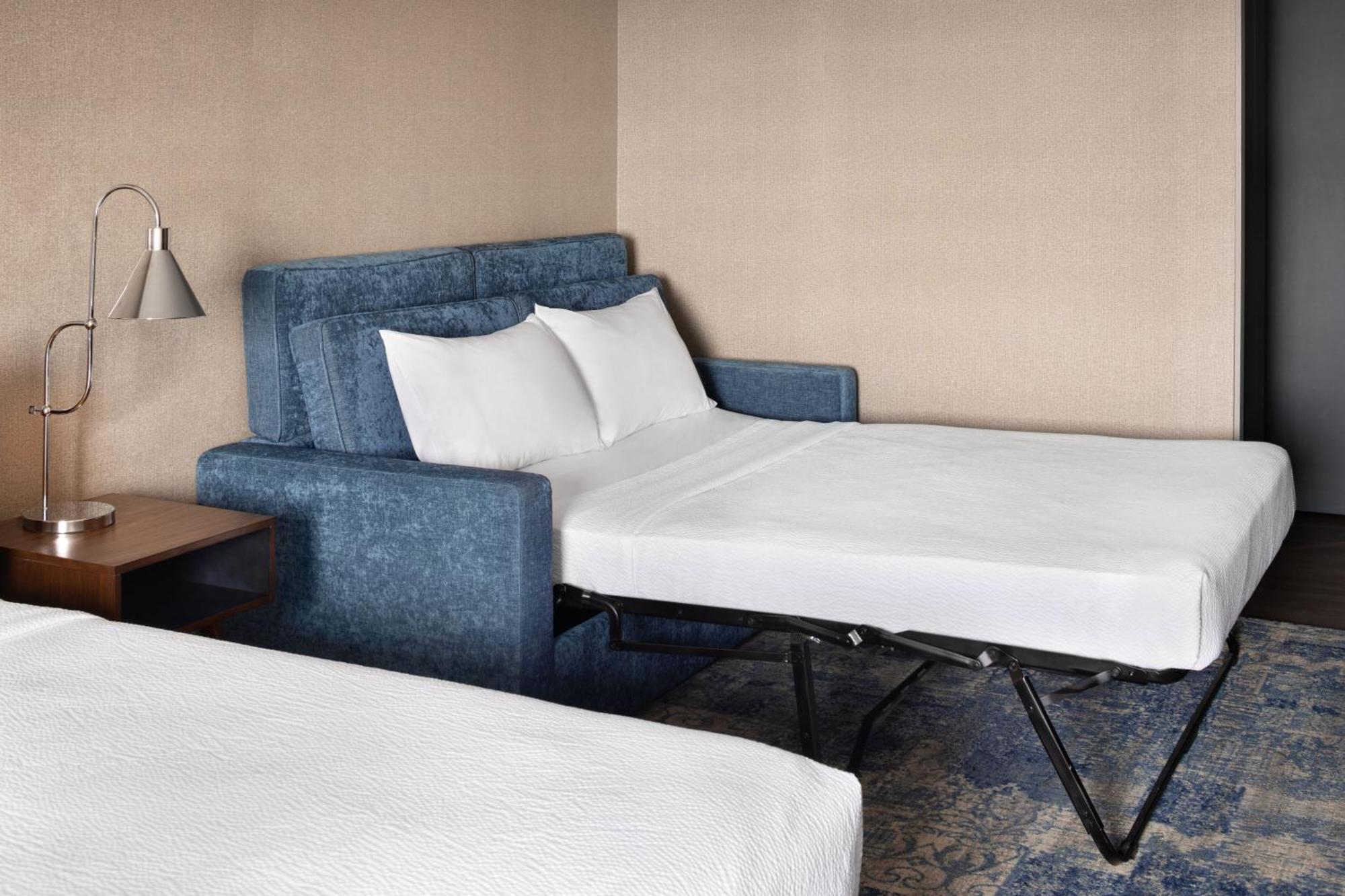 Four Points By Sheraton Edmonton South Esterno foto