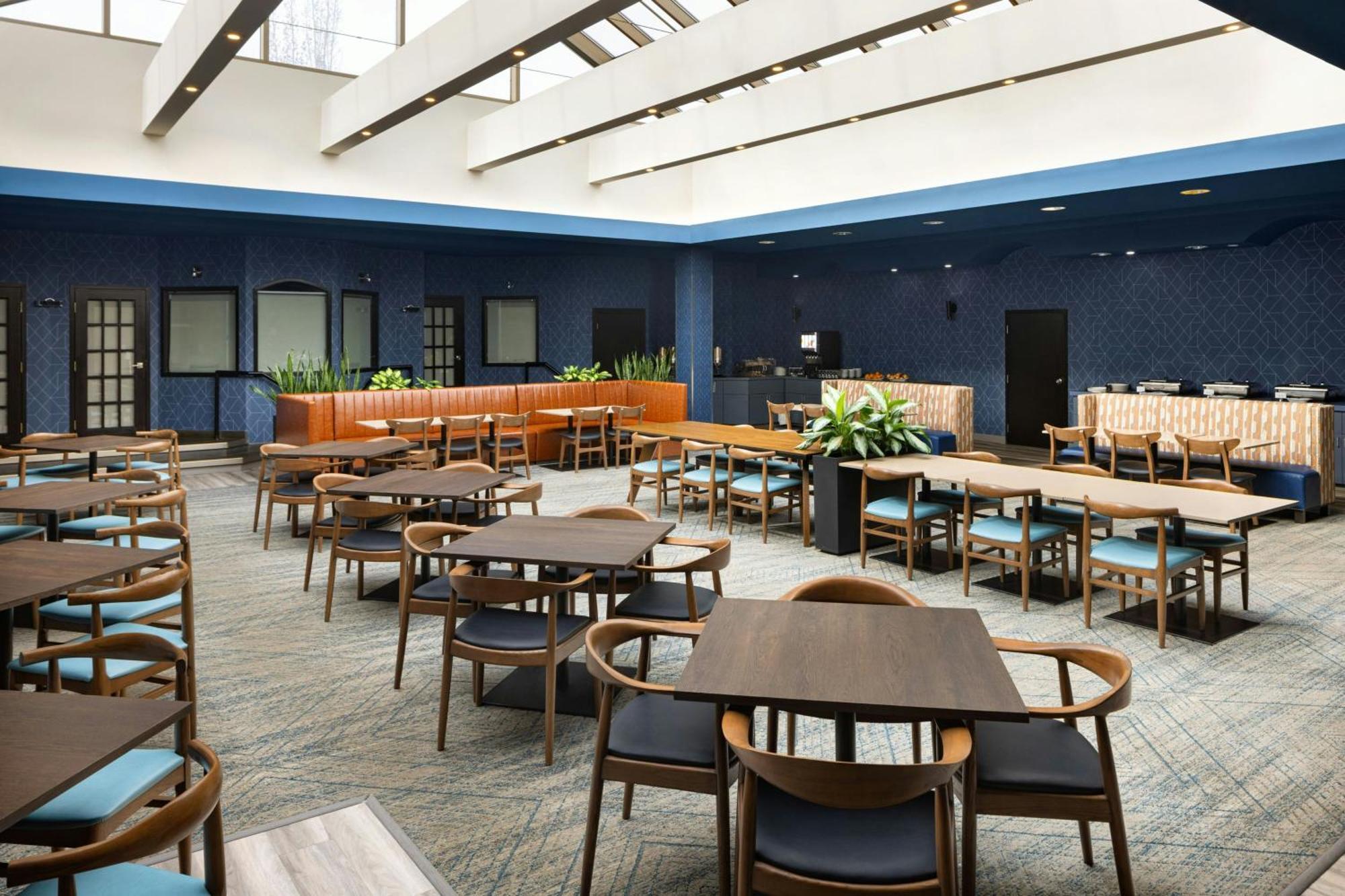 Four Points By Sheraton Edmonton South Esterno foto