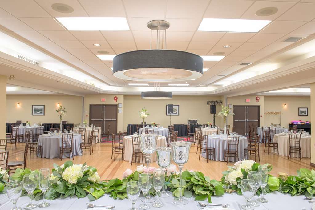 Four Points By Sheraton Edmonton South Servizi foto